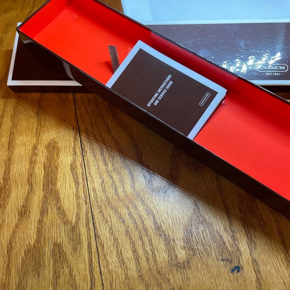 COACH SIGNATURE 0290 WATCH STAINLESS STEEL - Picture 11 of 12